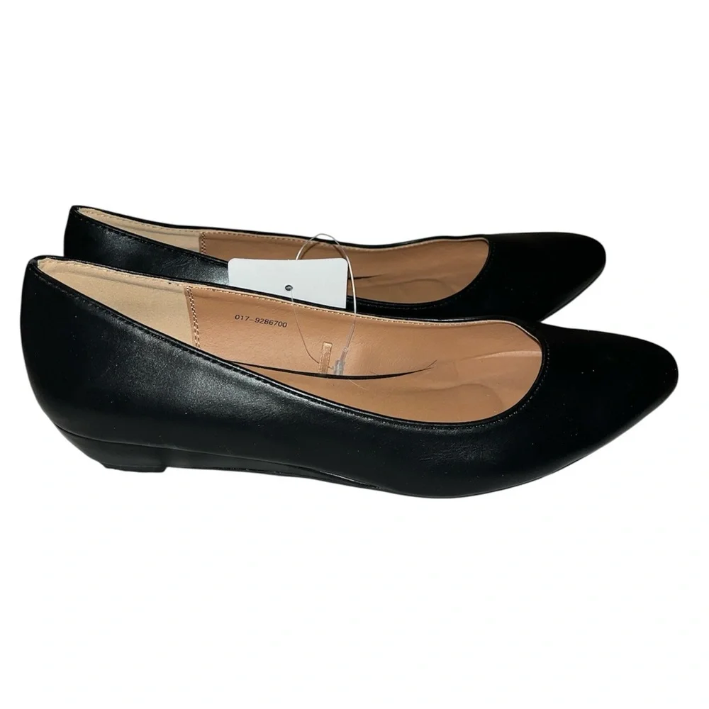 Black Flats - Picture 2 of 4